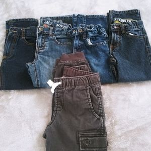 Boys size 5 jeans/pants (5 pairs)